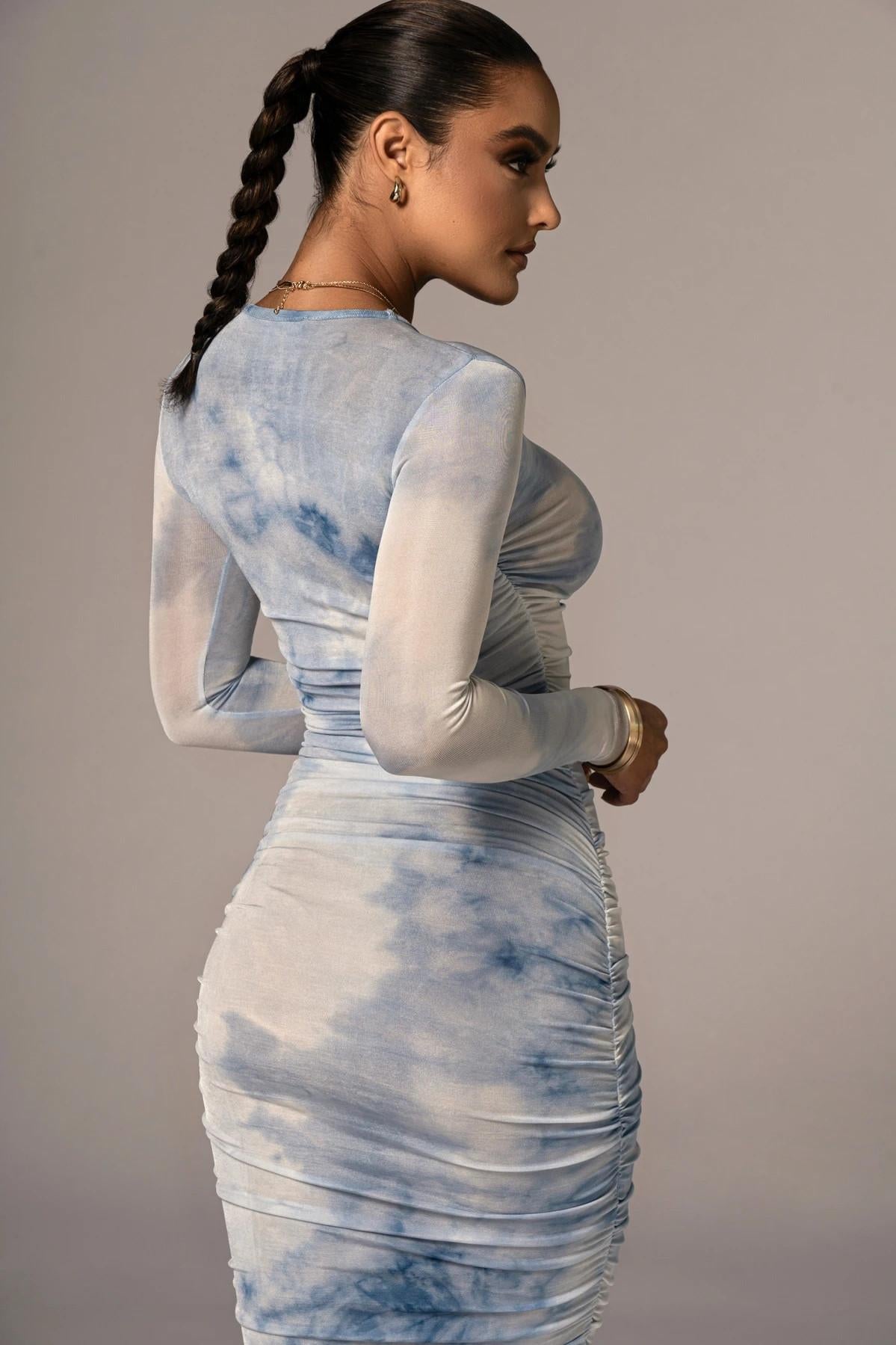 Vibrant Tie-Dye Ruched Bodycon Dress – Eye-Catching Prints for Every Occasion